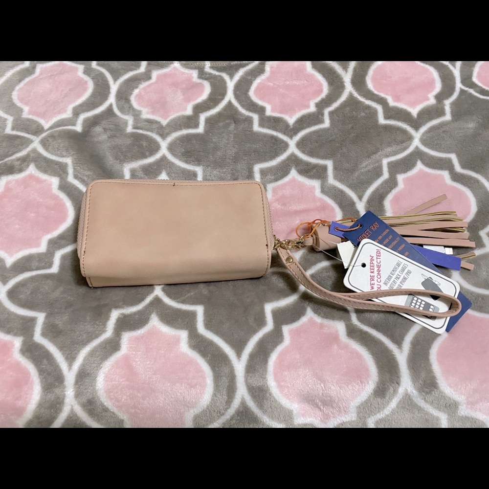 Satchel - Picture 3 of 3